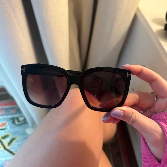 Amarra Tom Ford sunglasses in burgundy/black - Picture 1 of 9